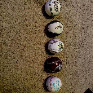 5 baseballs 2 are signed